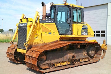 Komatsu D65PX-16