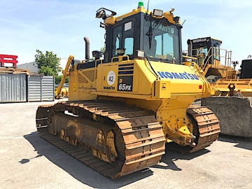 Komatsu D65PX-17