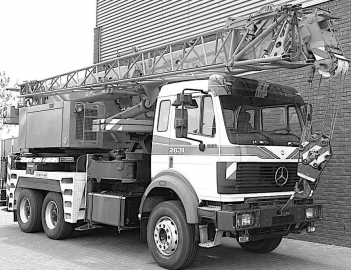 Mercedes-Benz 2631,LIEBHERR LTF 1030